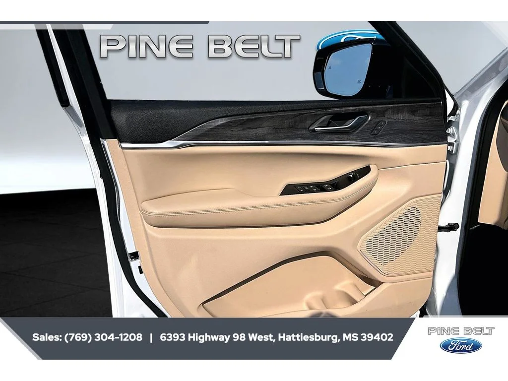 Used 2025 Bright White Clearcoat Jeep Limited image 17