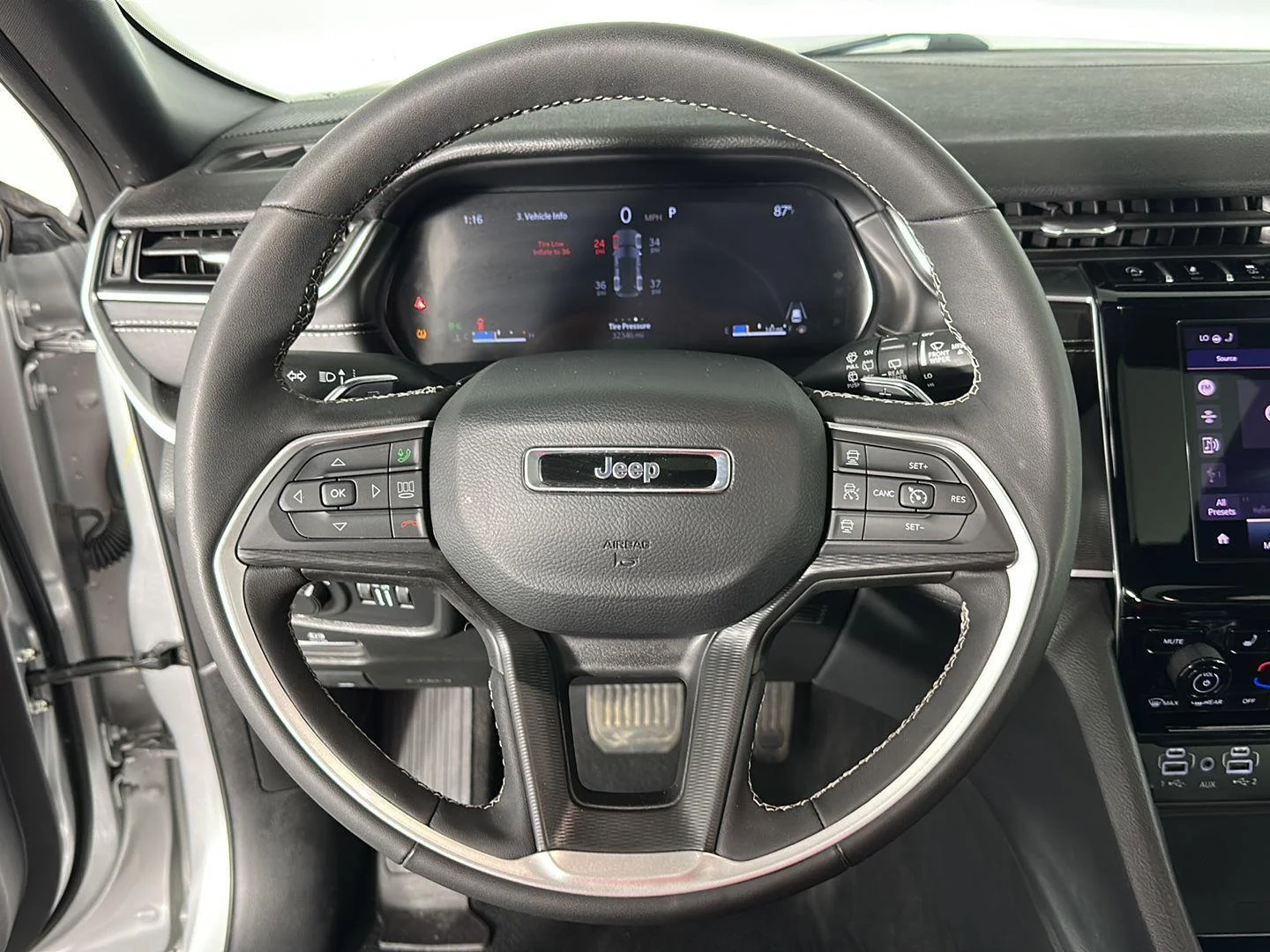 Used 2025 Silver Zynith Jeep Altitude X image 22