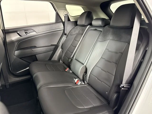 New 2026 Glacial White Pearl Kia SX Prestige image 23