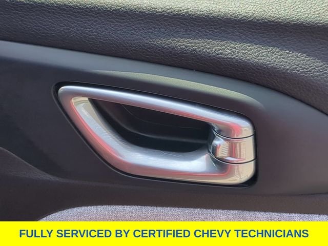 Used 2024 Red Jeep Latitude image 42