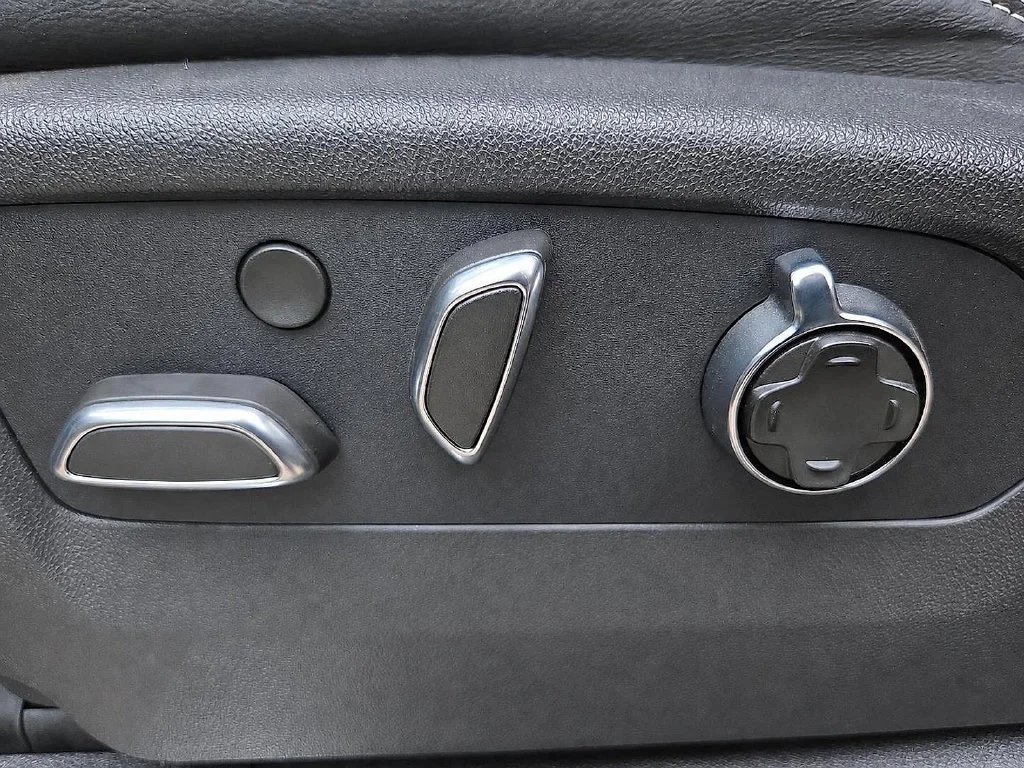 2026 GMC Sierra 1500 AT4X - Photo 14