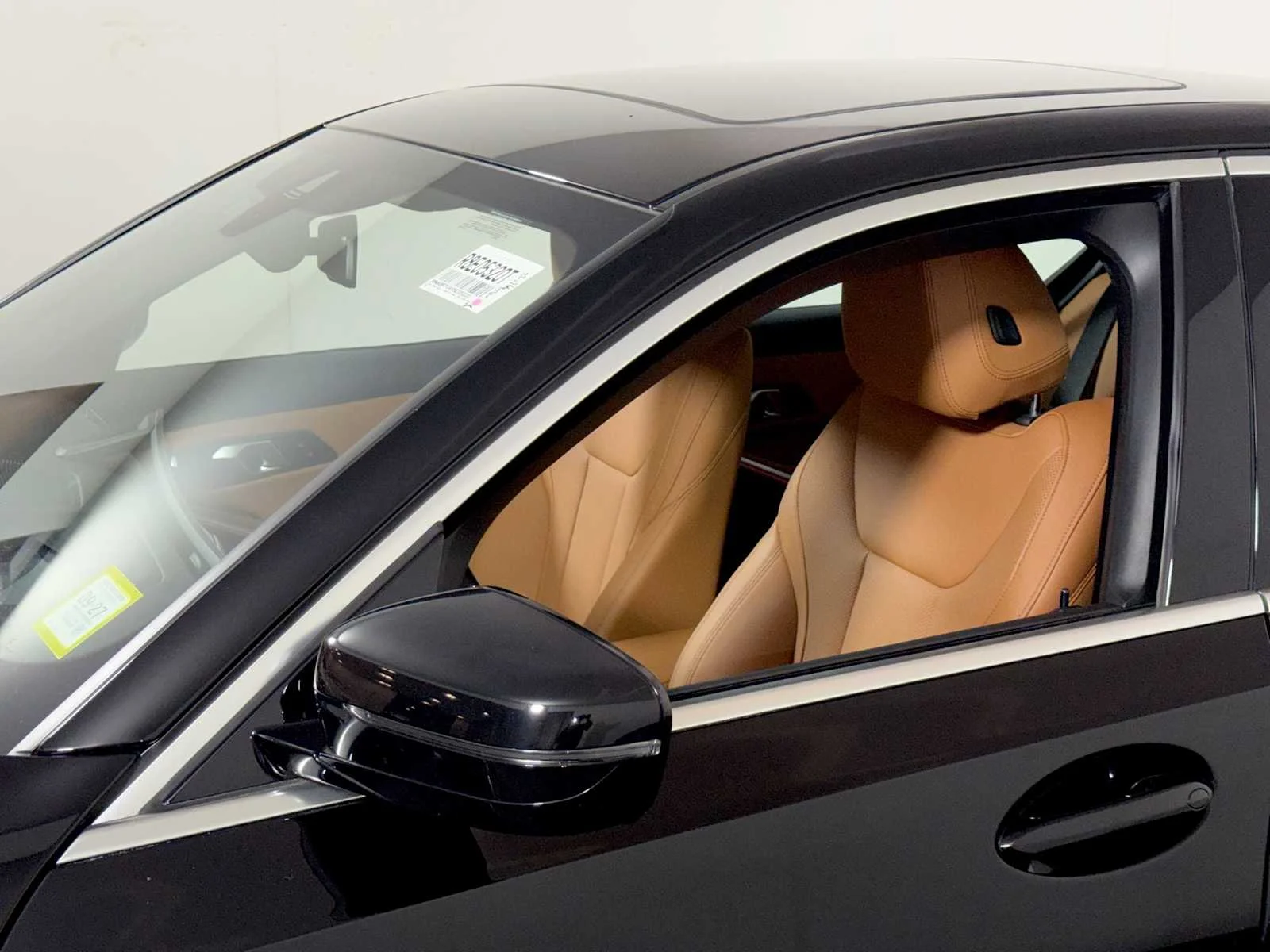 2024 BMW 3 Series 330i - Photo 29