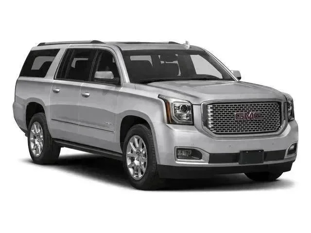Used 2017 White GMC Denali image 6