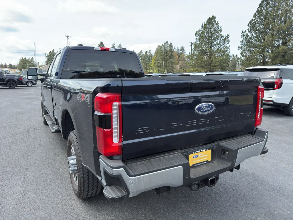 Used 2025 Antimatter Blue Metallic Ford LARIAT image 11