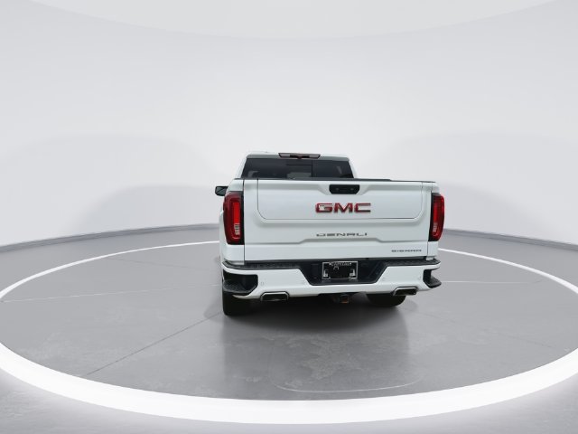 Used 2023  GMC Denali image 7