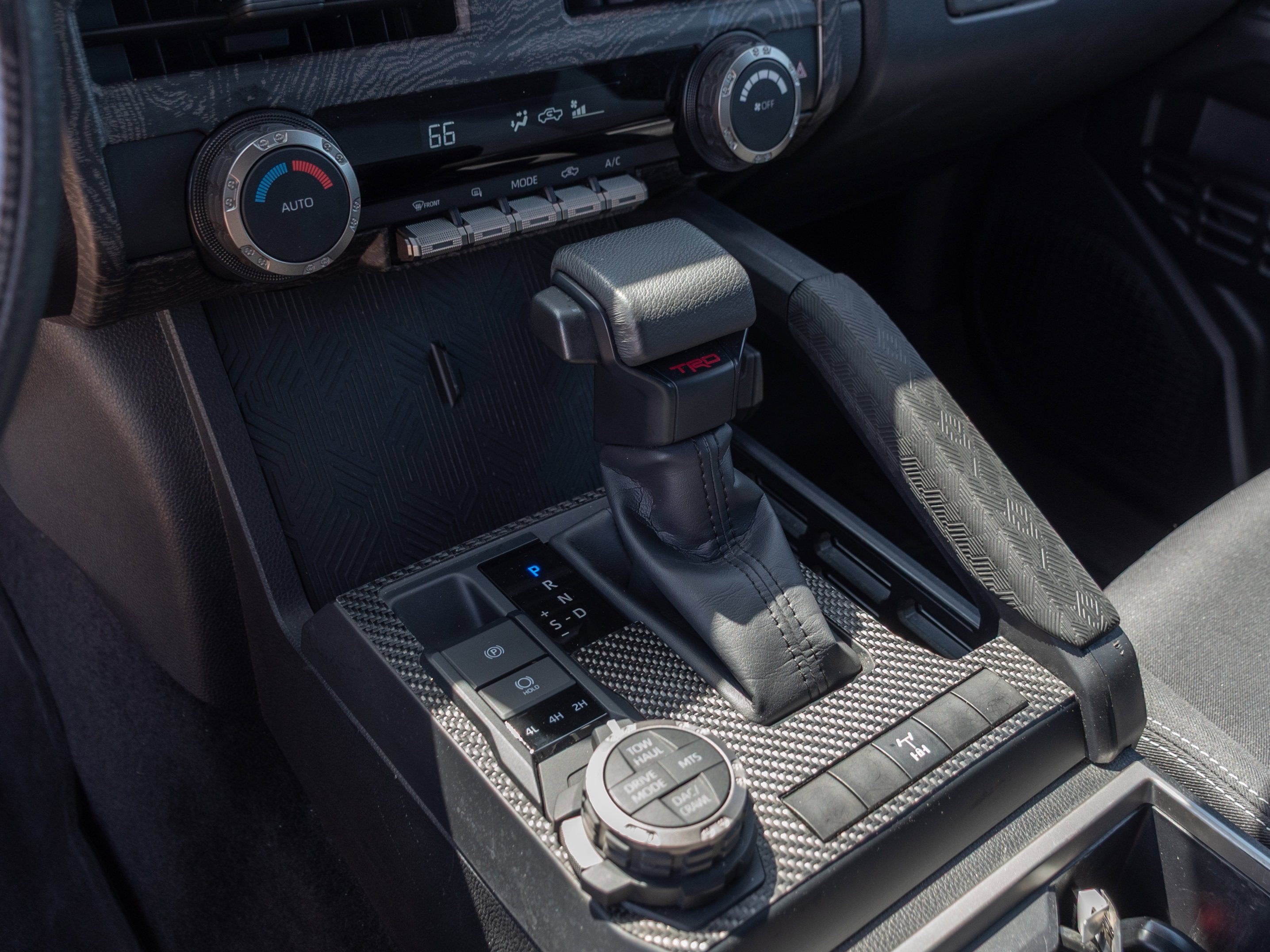 2025 Toyota Tacoma TRD Off Road - Photo 15