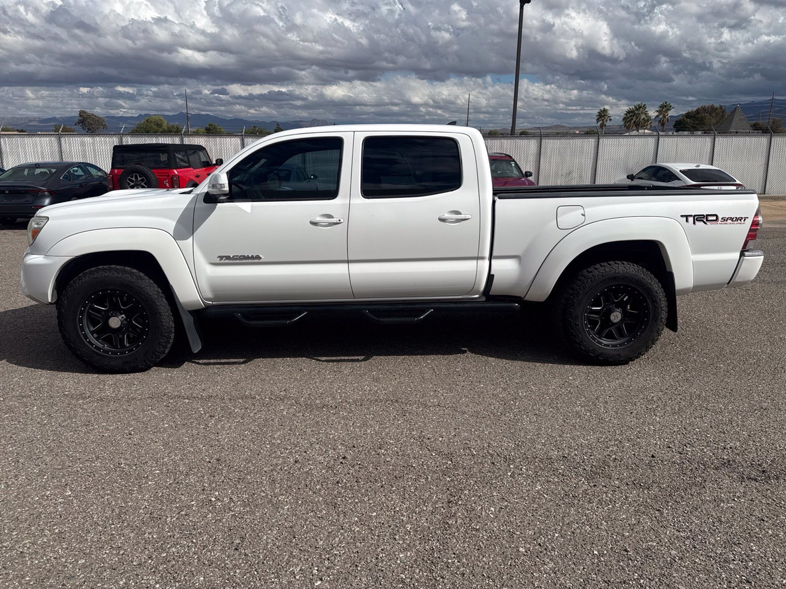 Used 2015 Super White Toyota Base image 2