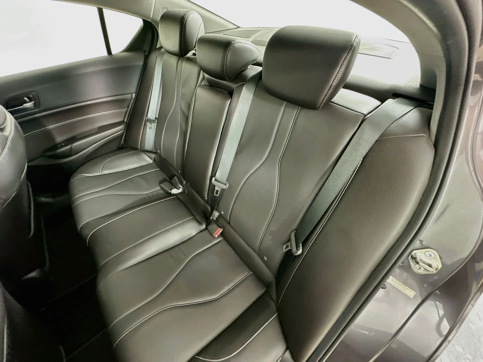 Used 2019  Acura  image 36