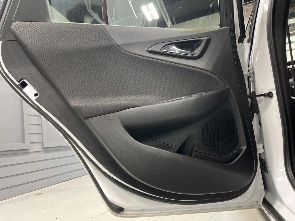Used 2020 Summit White Chevrolet LS image 26