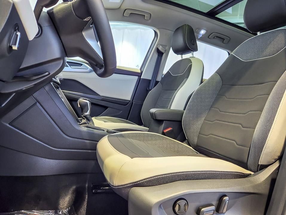 New 2026 Platinum Gray Metallic Volkswagen SE AWD image 8
