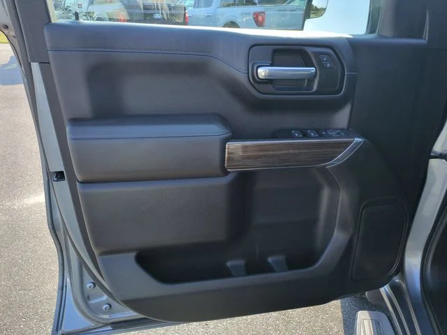 Used 2021 Gray Chevrolet LT Trail Boss image 12