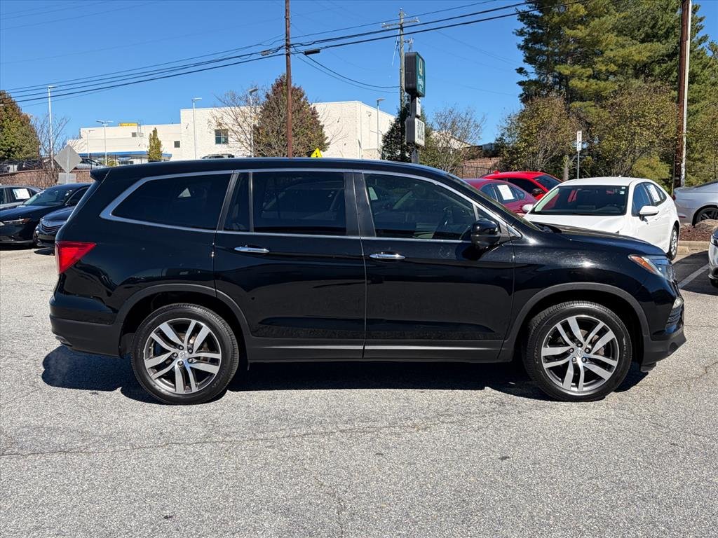 Used 2016 Crystal Black Pearl Honda EX-L image 3
