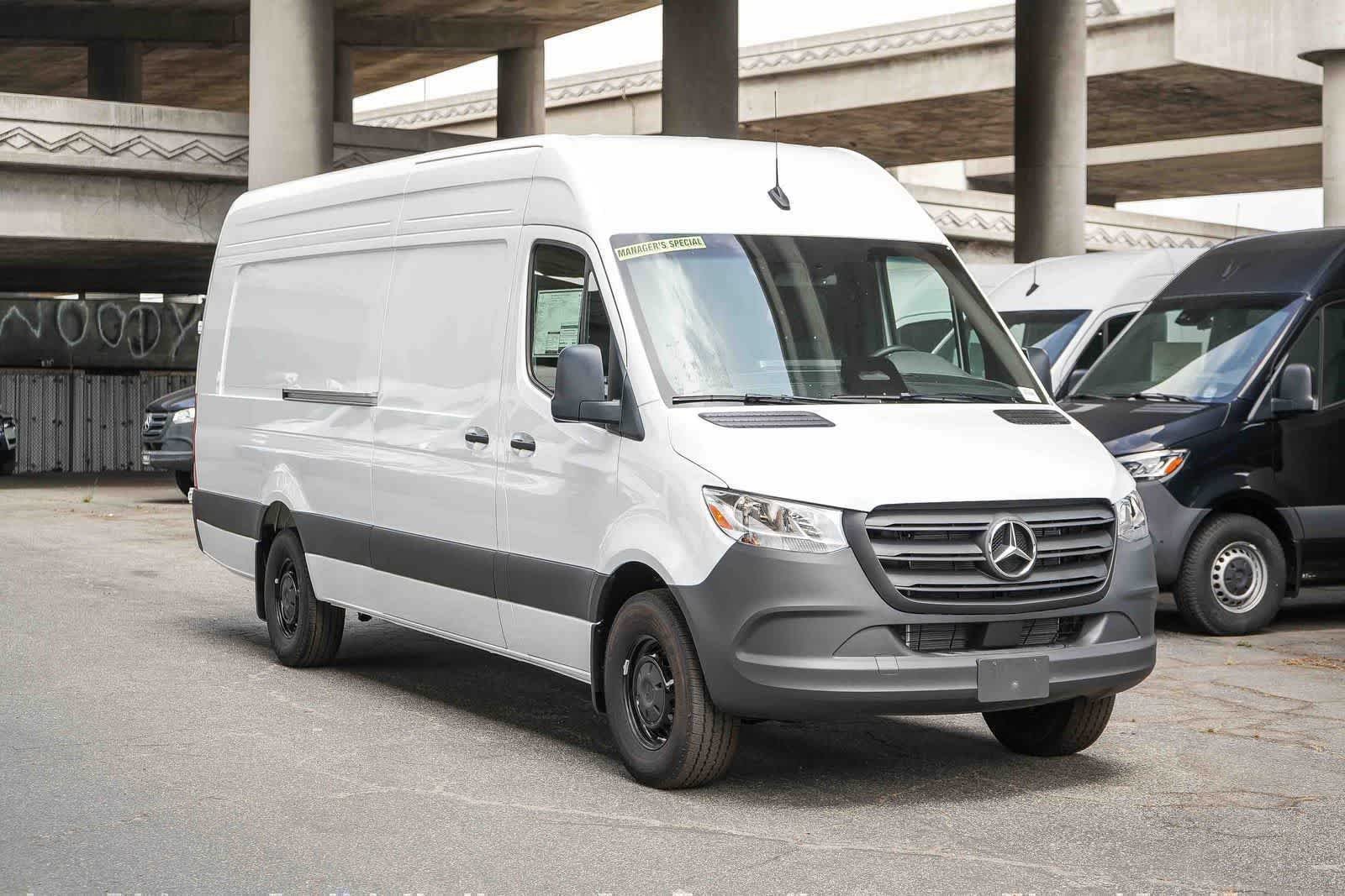New 2026 Arctic White Mercedes-Benz Cargo 170Ext High Roof RWD 2.0L I4 Diesel Turbo HO image 38