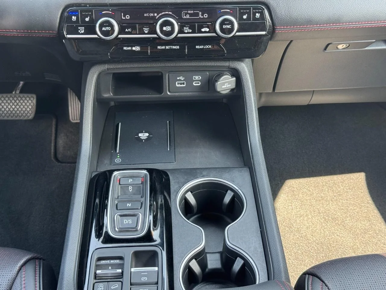 Used 2025 Platinum White Pearl Honda AWD Black Edition image 17