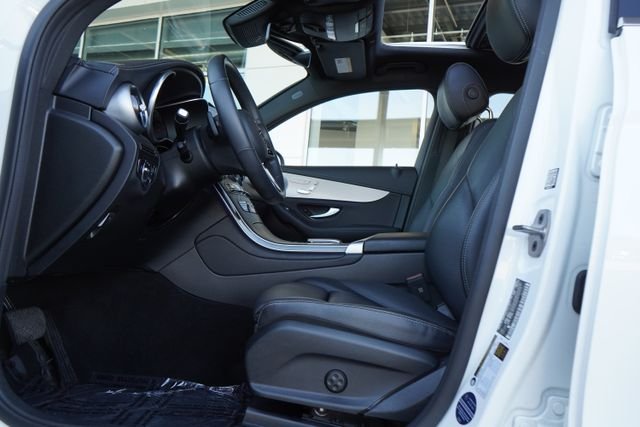 Certified Used 2023  Mercedes-Benz GLC 300 Coupe image 29