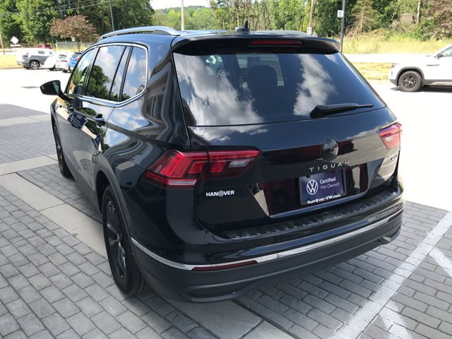 Certified Used 2023 Deep Black Pearl Volkswagen SE image 6