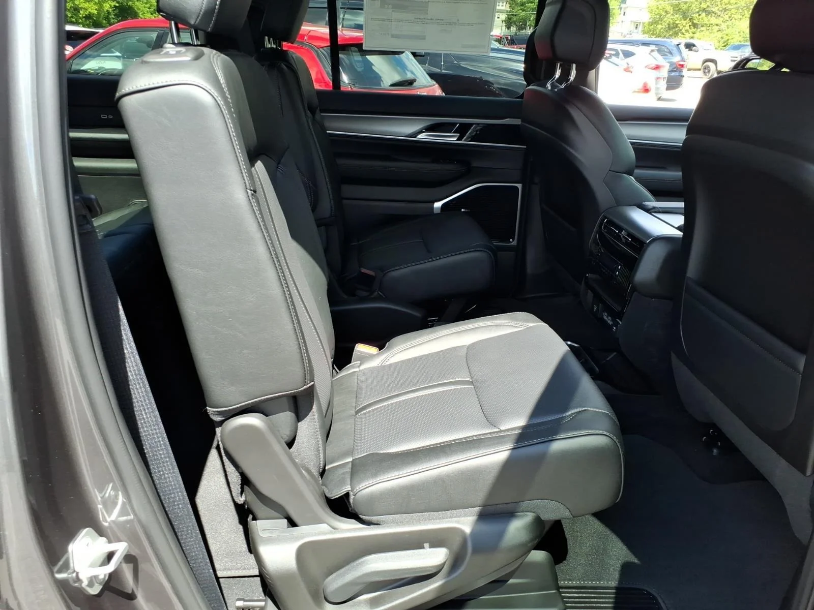 New 2026 Baltic Gray Metallic Clearcoat Jeep Limited Altitude image 5
