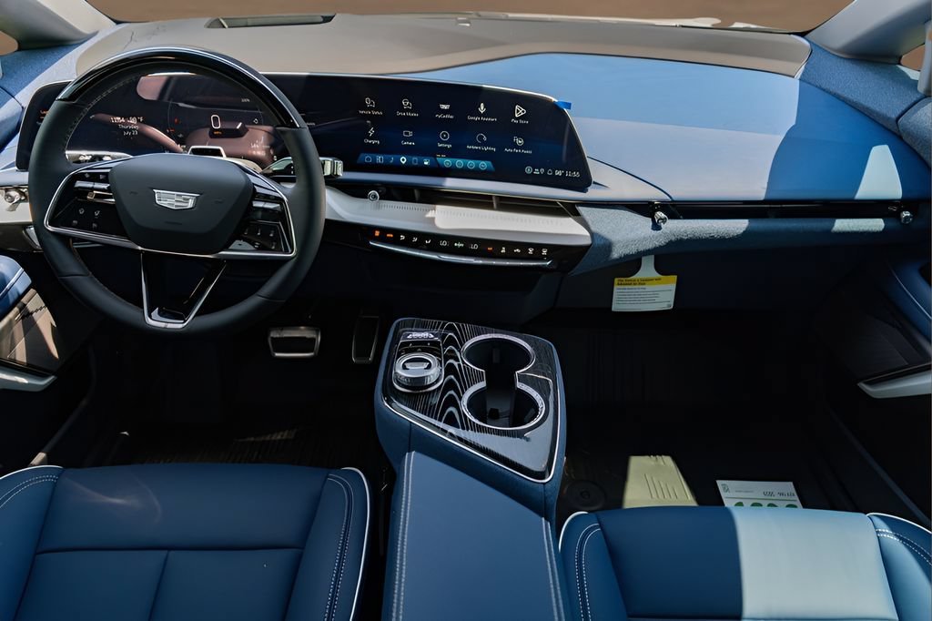 2027 Cadillac OPTIQ Premium Sport - Photo 19