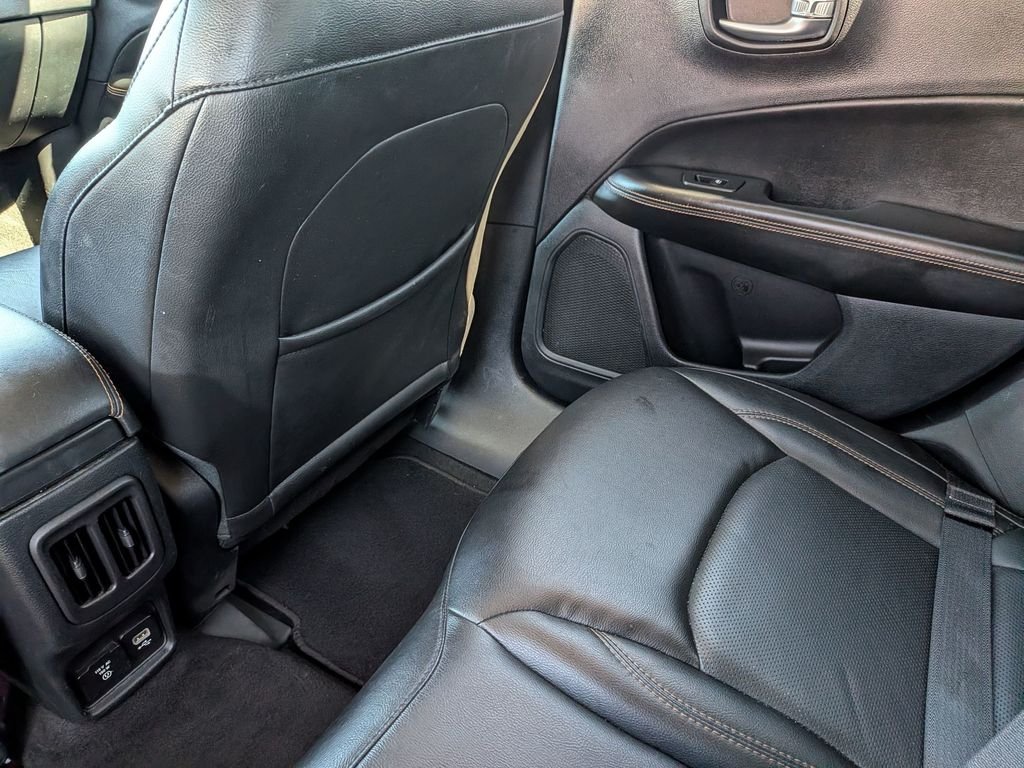 Used 2018 Blue Jeep Limited image 33