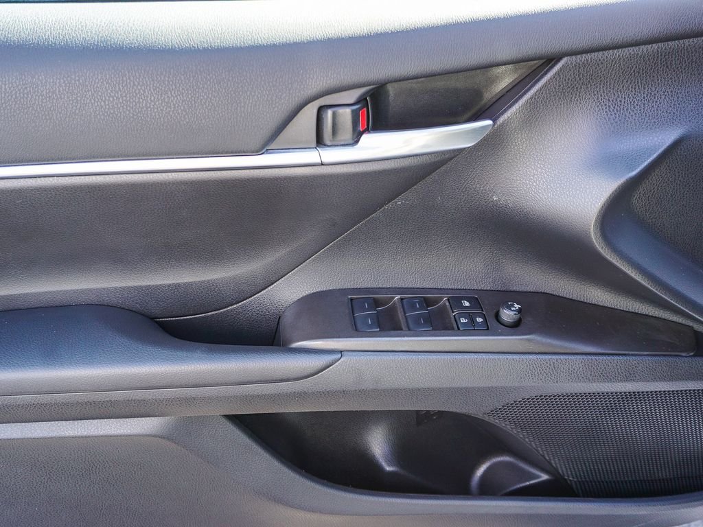 Used 2024 White Toyota SE image 19