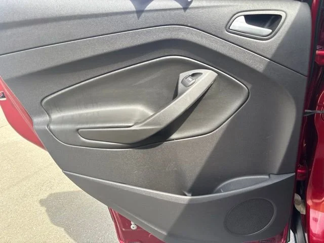 Used 2014 Red Ford SE image 25