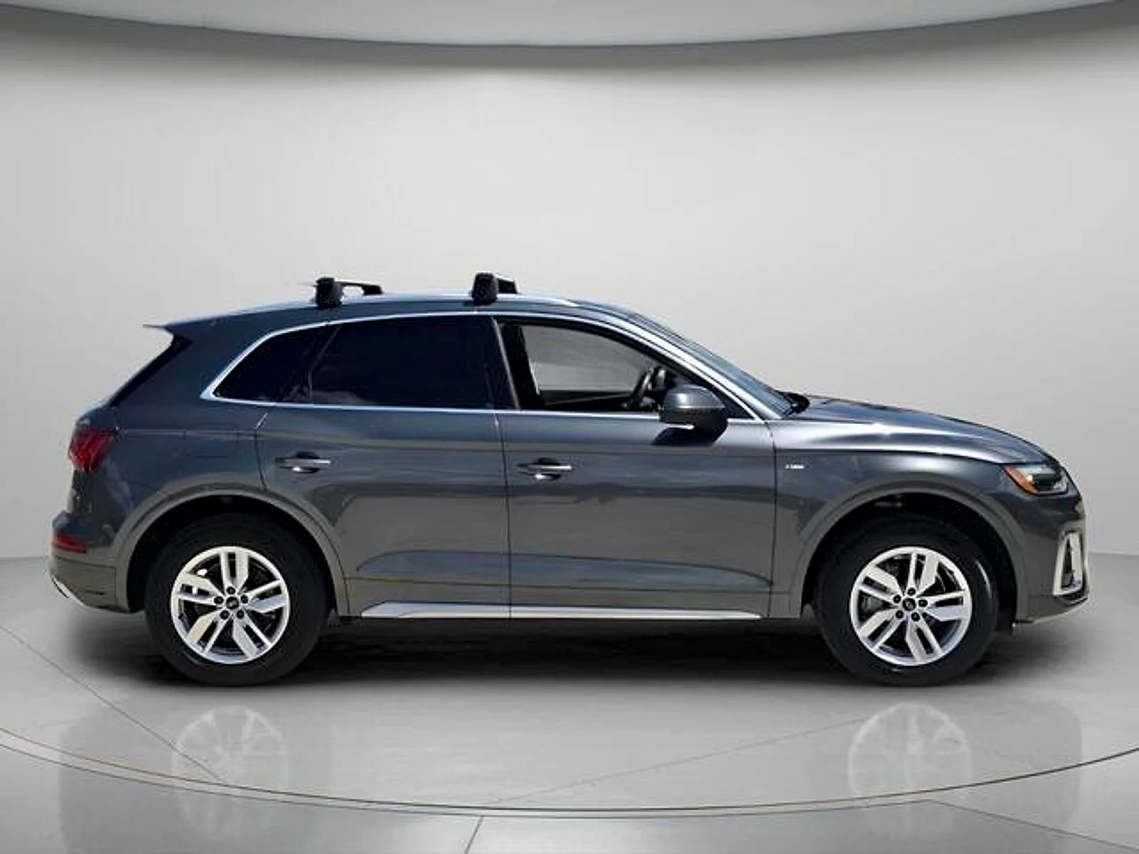Used 2024 Daytona Gray Pearl Effect Audi Premium 45 TFSI S line quattro image 7