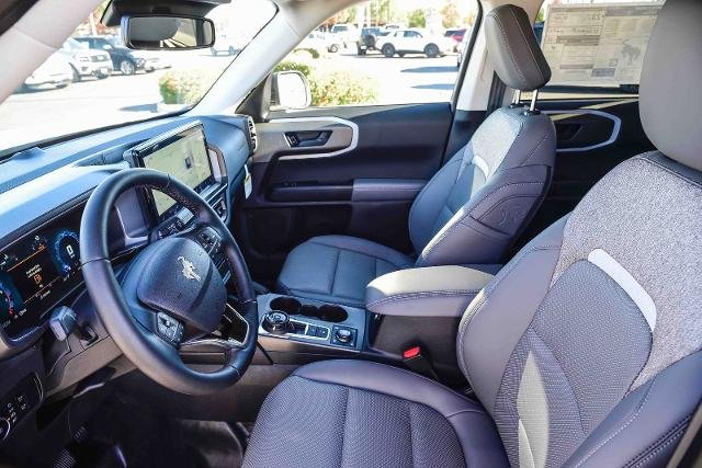 New 2025 Oxford White Ford Badlands® image 44