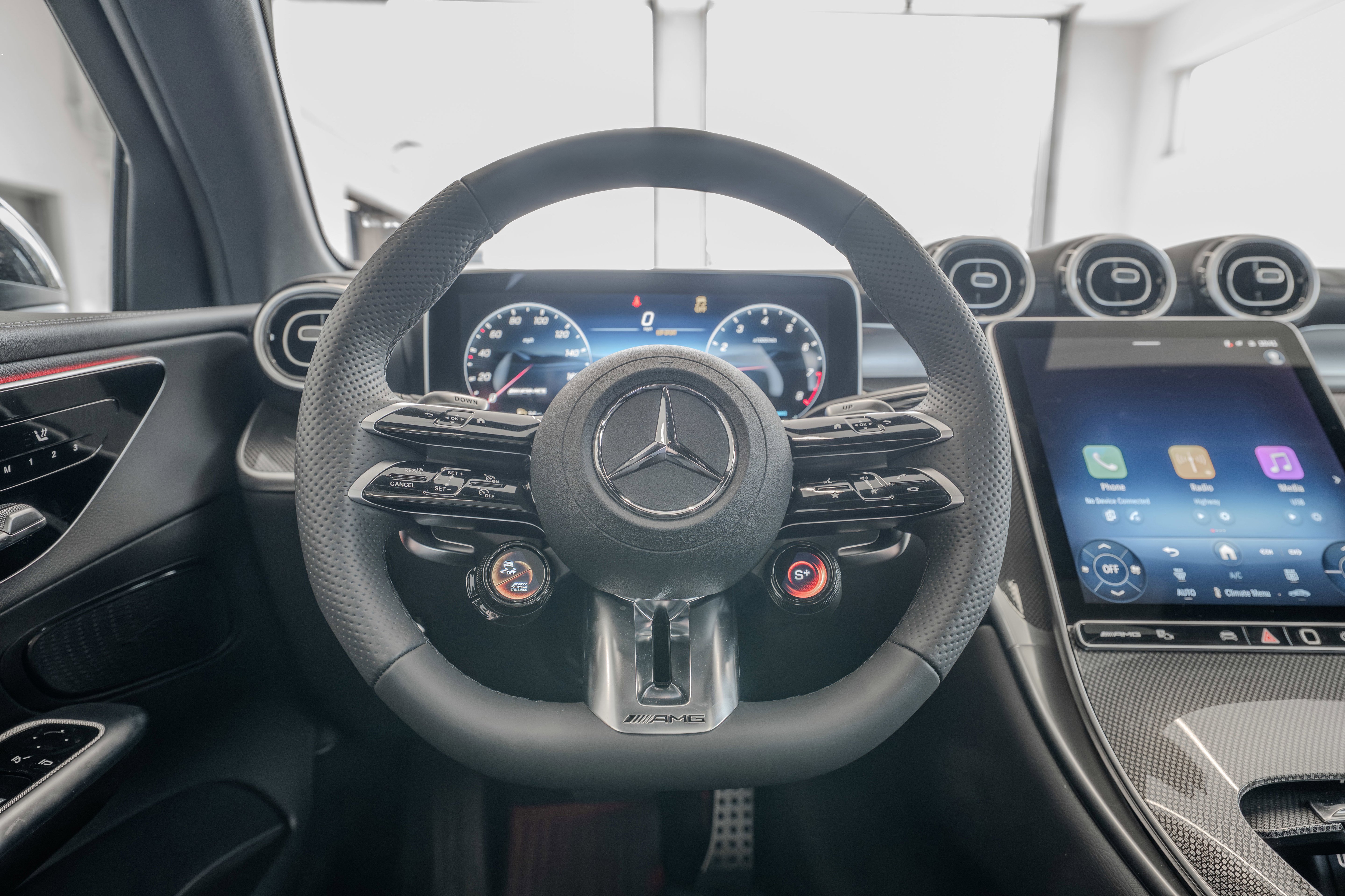 2025 Mercedes-Benz GLC AMG GLC43 - Photo 45