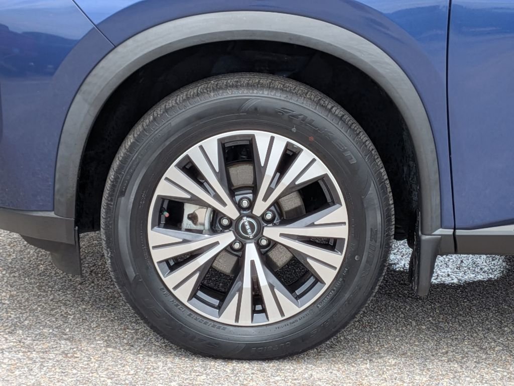Used 2023 Caspian Blue Metallic Nissan SV image 12