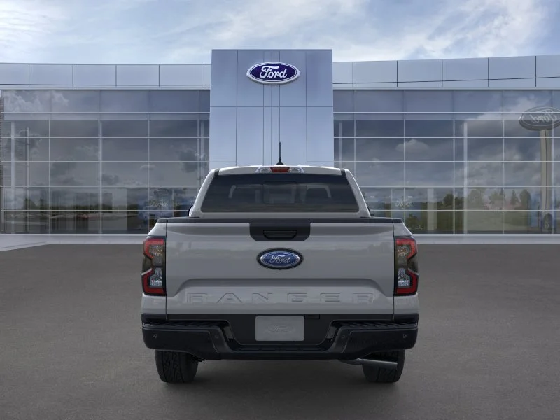 New 2026 Avalanche Ford XLT image 5