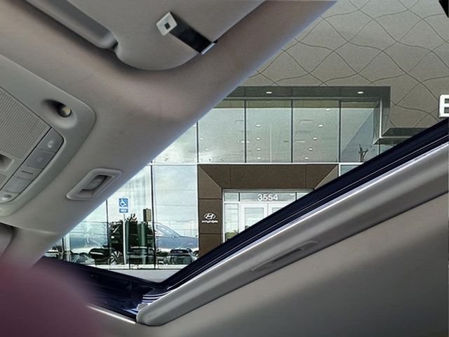 Used 2015 Silver Nissan Platinum image 26