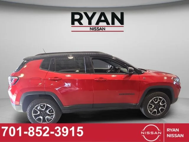 2025 Jeep Compass Trailhawk - Photo 10