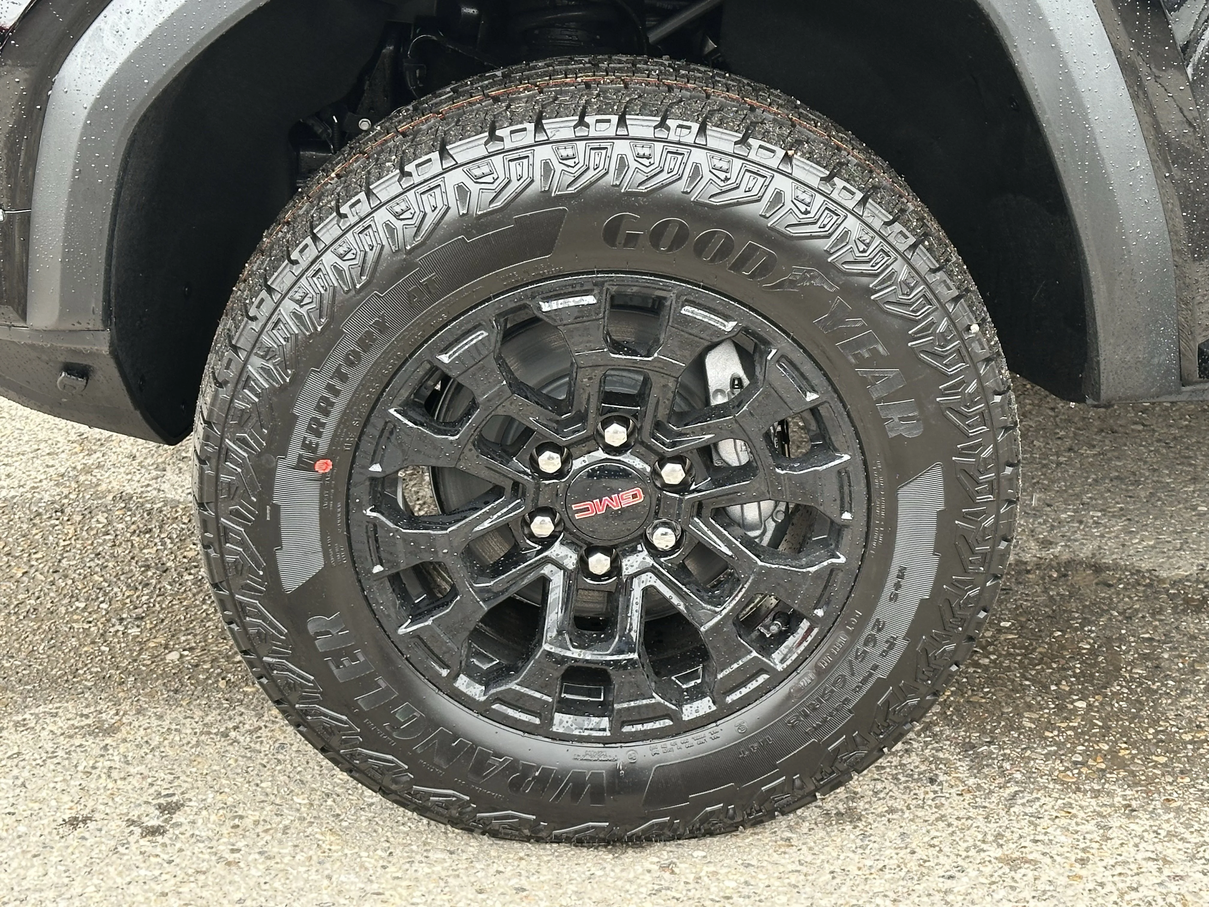 New 2026 Onyx Black GMC Elevation image 8