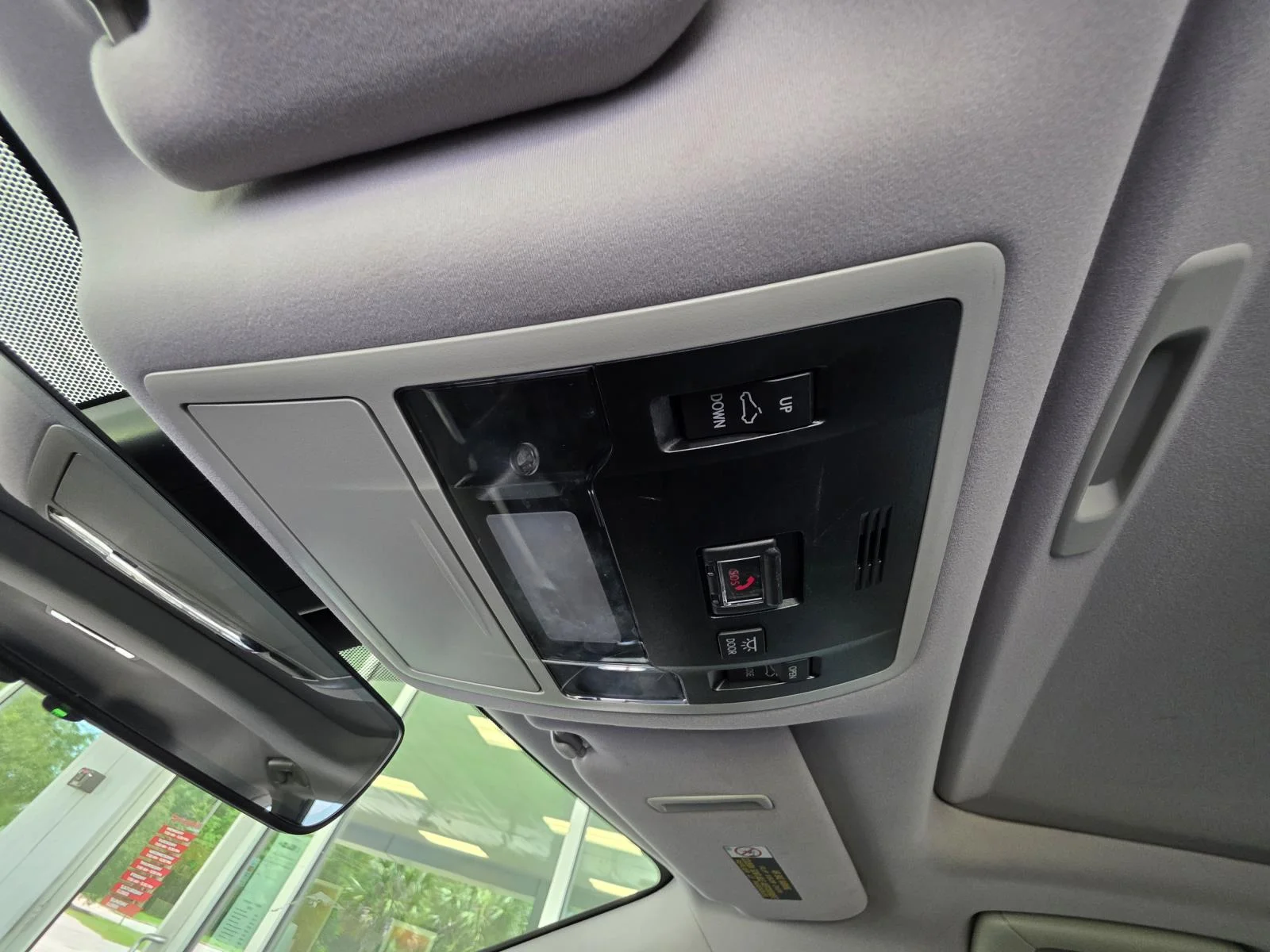 Used 2020 White Pearl Lexus 350L image 32