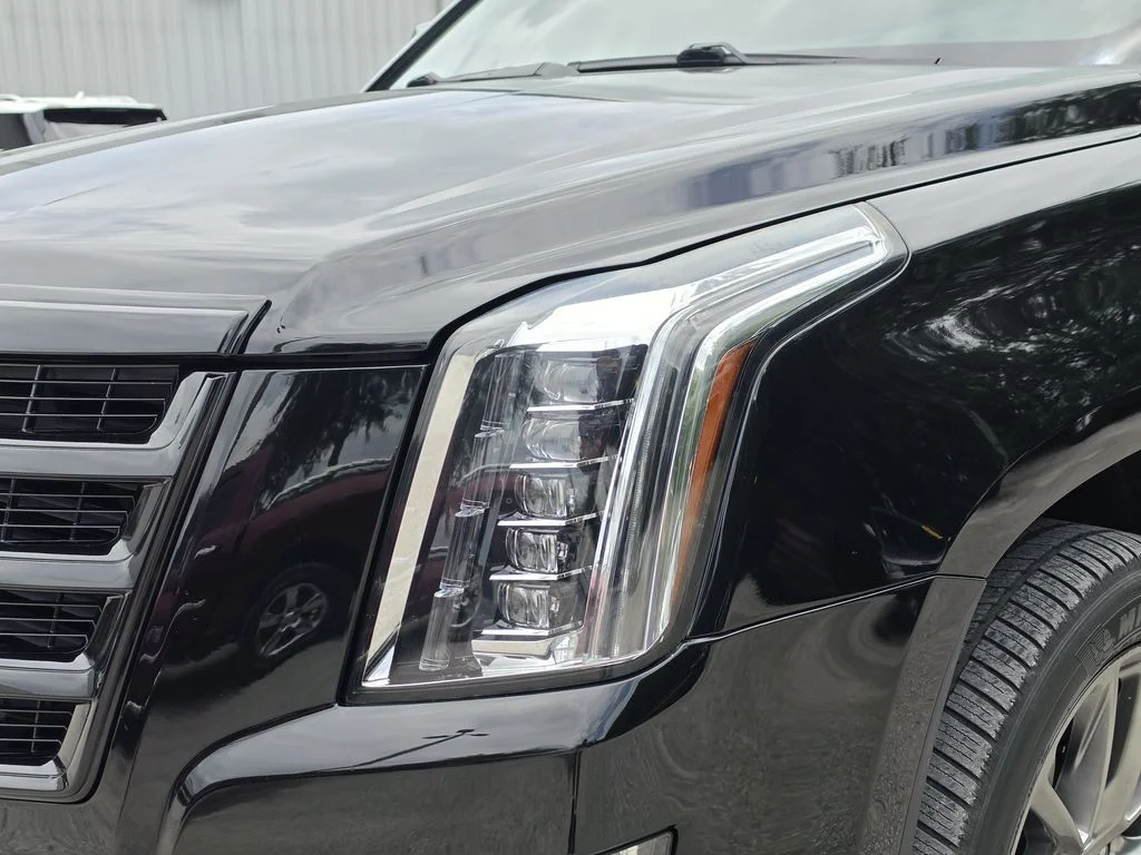 Certified Used 2020 Black Raven Cadillac Premium image 7