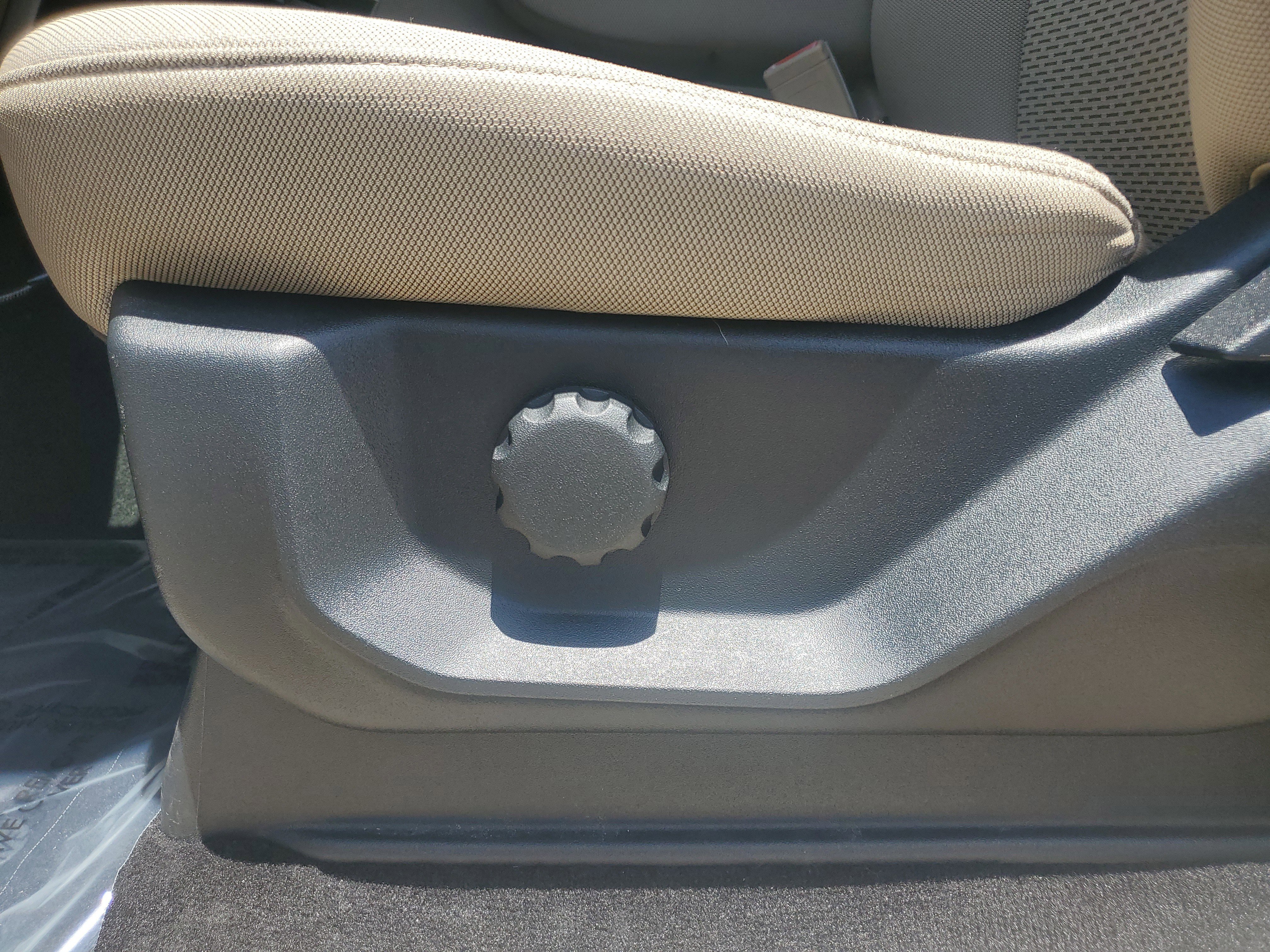 Used 2018 White Gold Ford XLT image 20