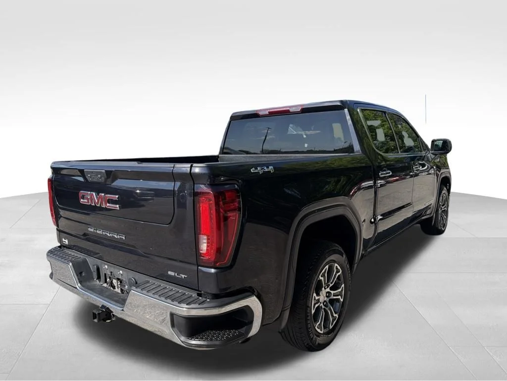 Used 2025 Silver GMC SLT image 5