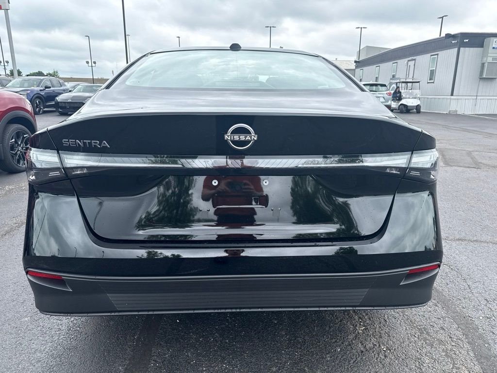 New 2026 Super Black Nissan SV image 4