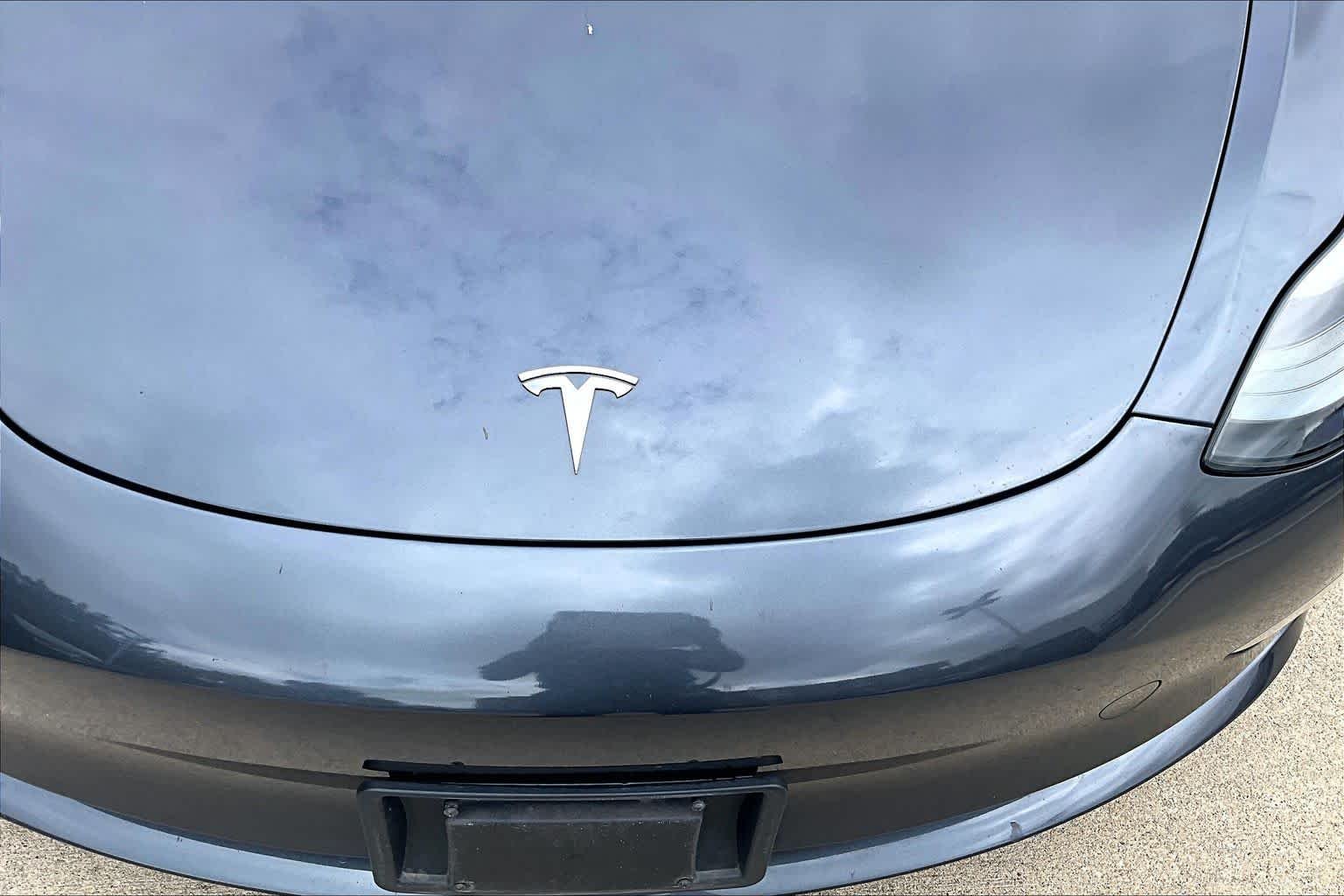 Used 2023 Deep Blue Metallic Tesla  image 32