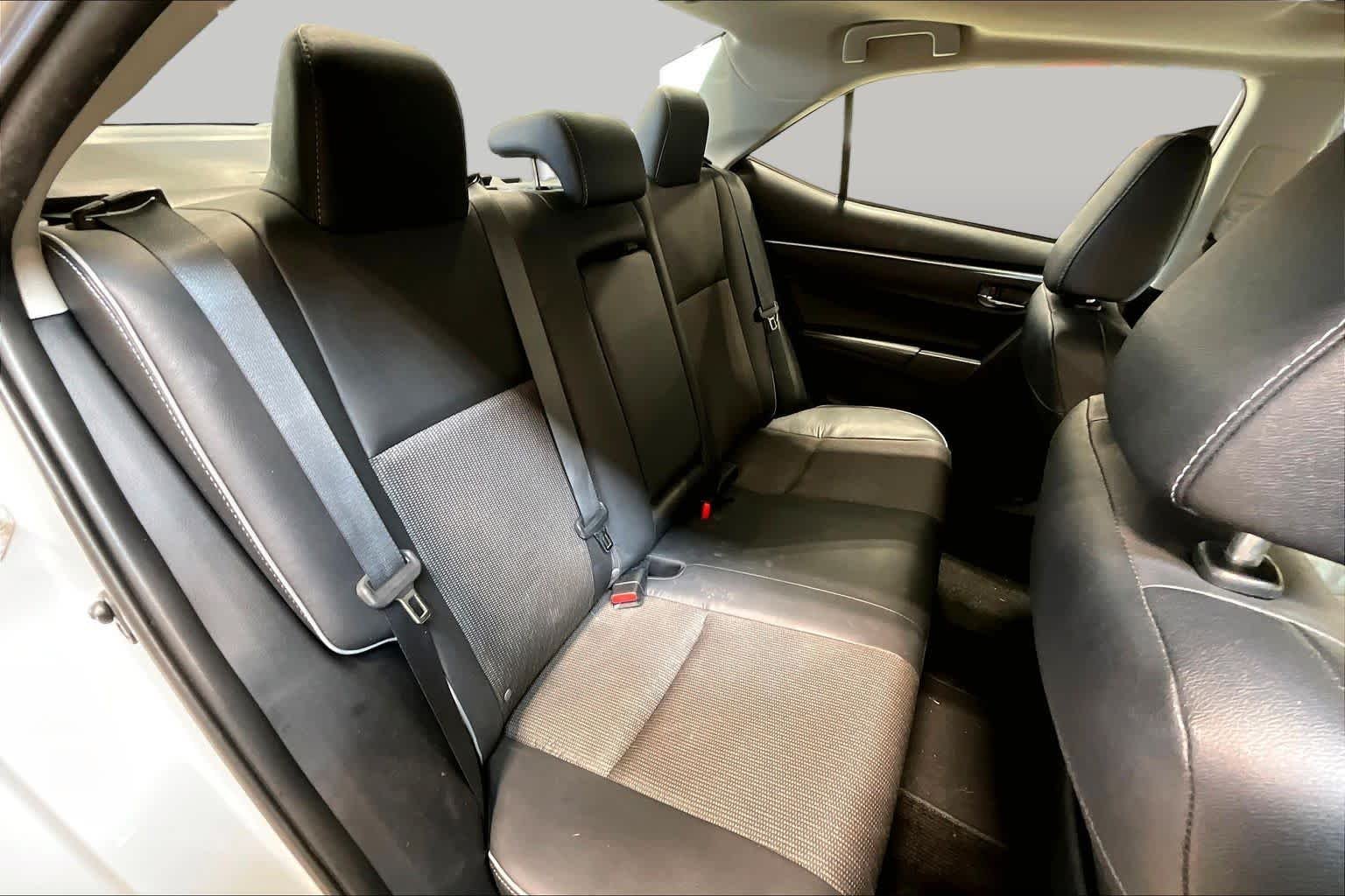 Used 2015 Classic Silver Metallic Toyota S Plus image 19
