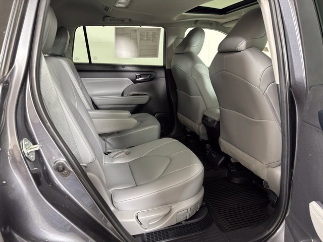 Used 2023 Gray Toyota XLE image 5