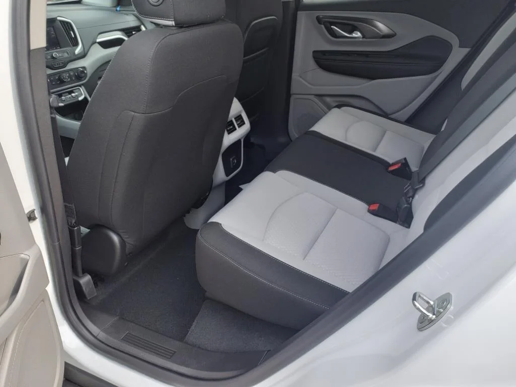 Used 2023 Summit White GMC SLE image 6