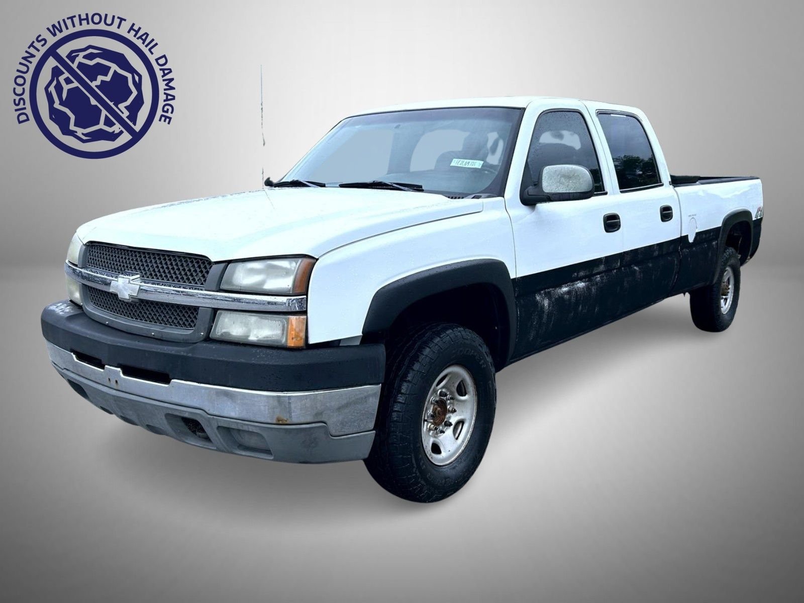 Used 2003 White Chevrolet Base image 1