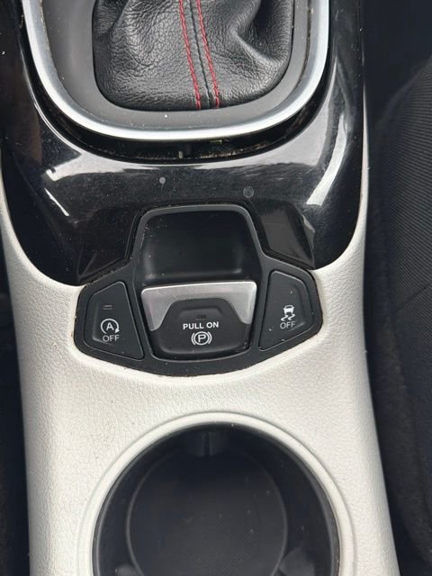 Used 2020 White Jeep Limited image 21
