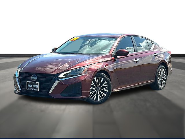 Pre-Owned 2024 Nissan Altima 2.5L I-4 gasoline direct injection, DOHC, CVTCS variable valve control, regular unleaded, engine with 188HP FWD SV FWD