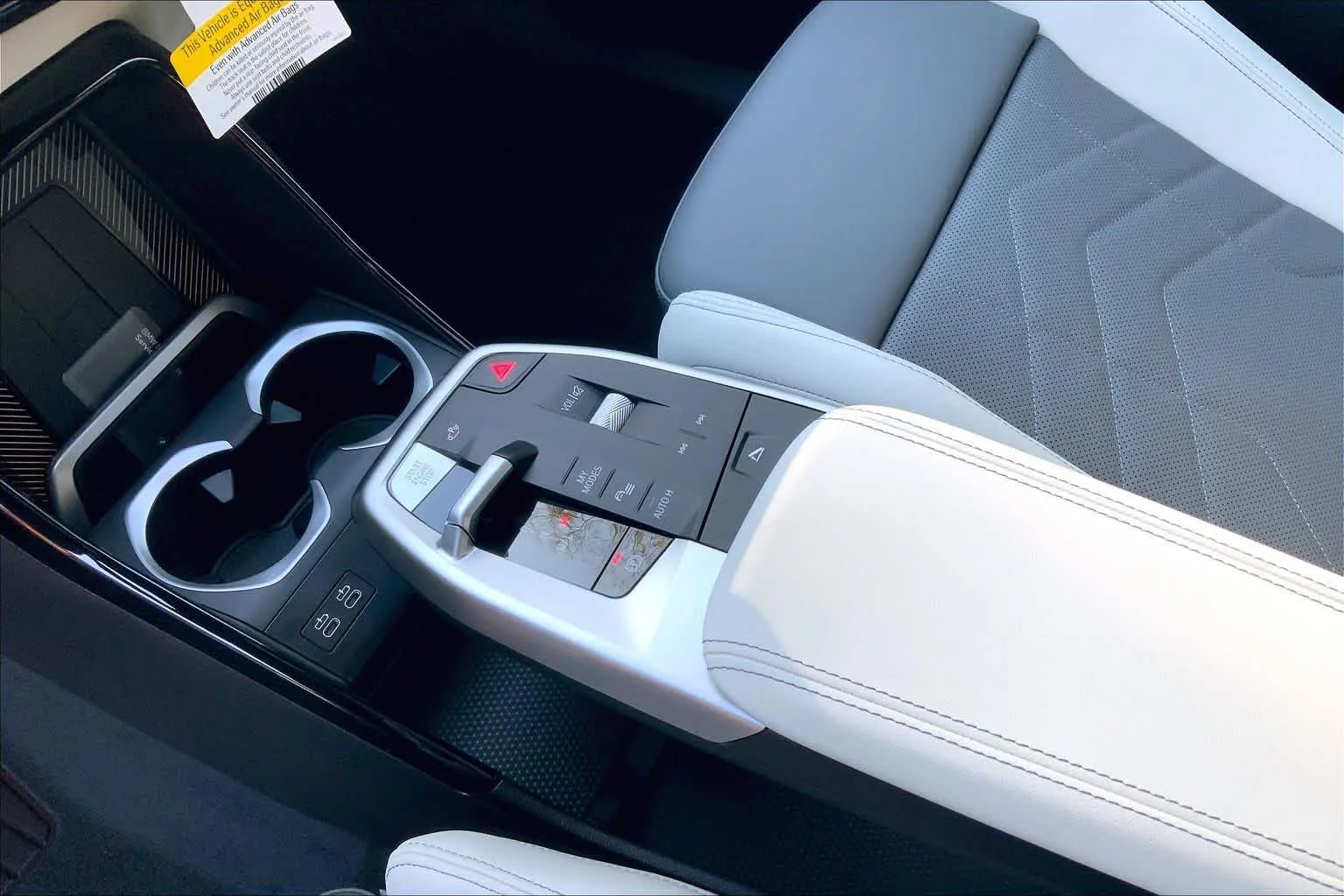 Used 2026 Alpine White BMW xDrive28i image 7