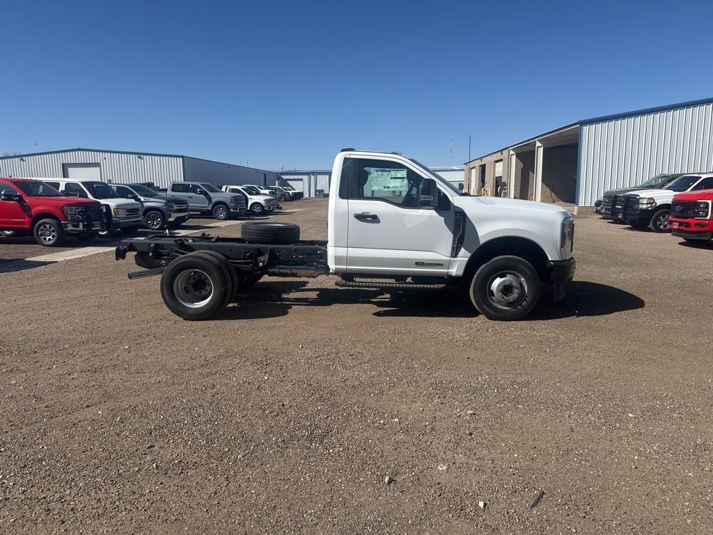New 2026 Oxford White Ford XL image 7