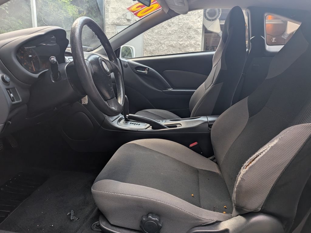 Used 2003 White Toyota GT image 10