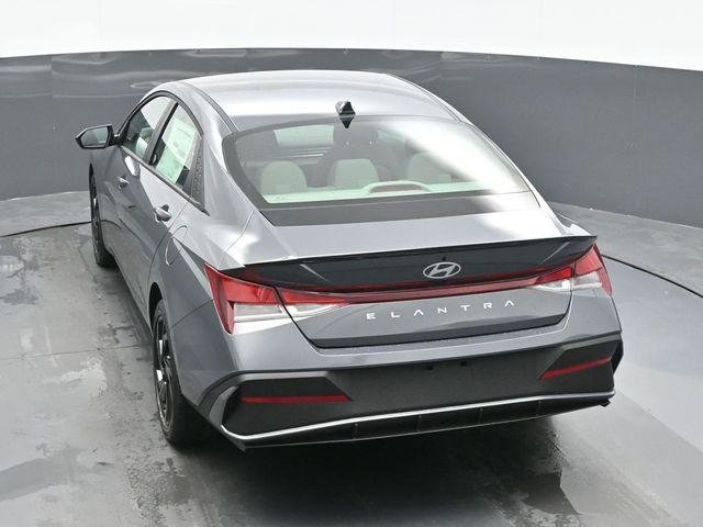 New 2026 Gray Hyundai SEL Sport image 10