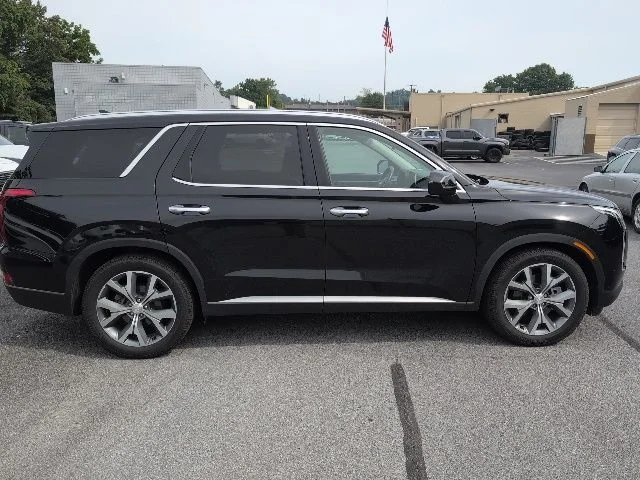Used 2020 Black Hyundai SEL image 10
